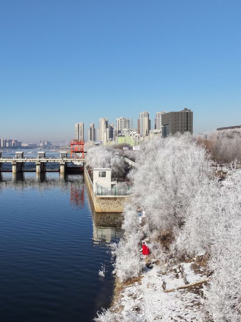 吉林的温馨日常，友情的温暖与陪伴的力量